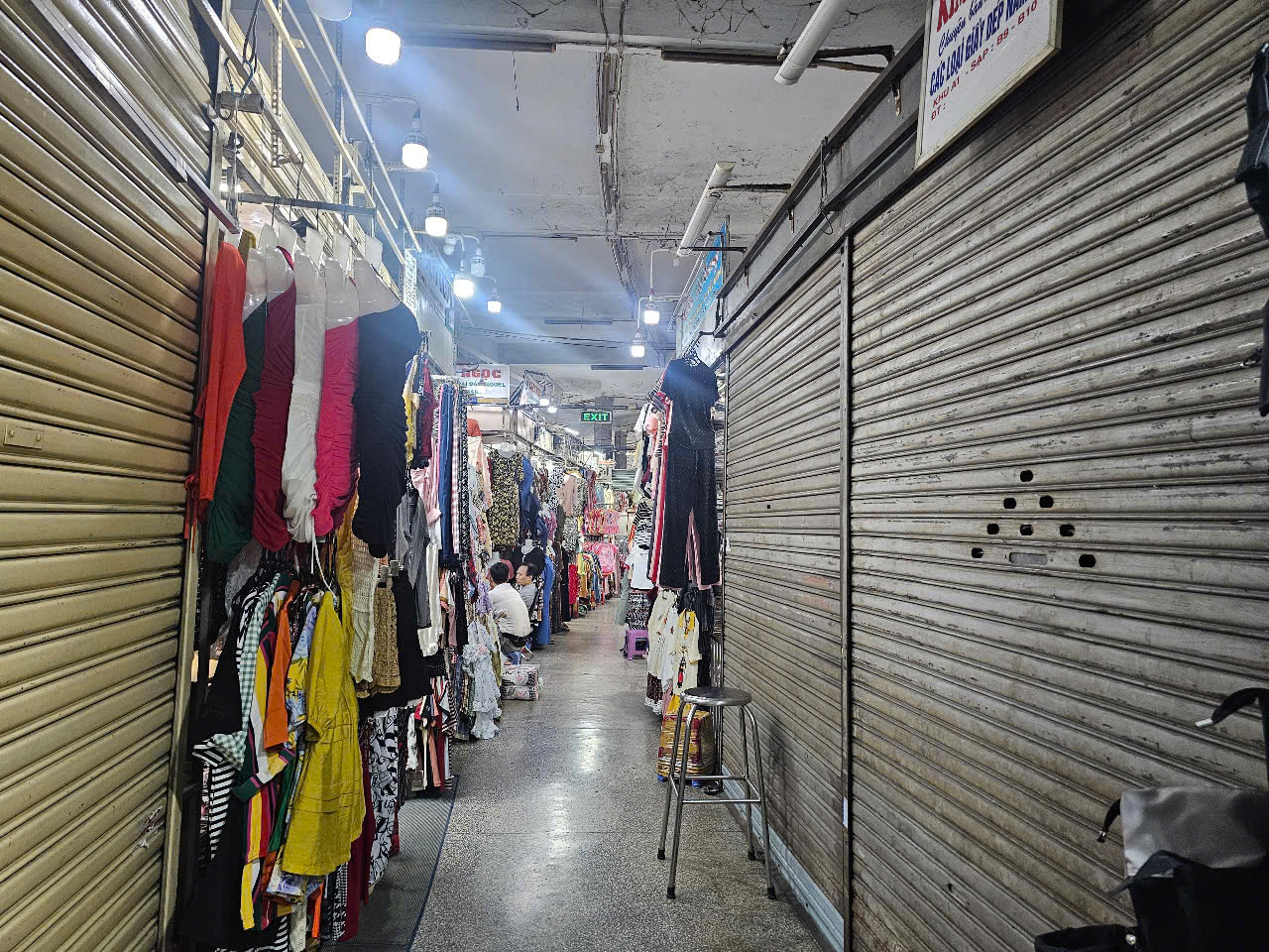 Tiểu thương TP HCM tạm nghỉ vì kinh doanh ế ẩm và quy định hóa đơn điện tử - Ảnh 1.