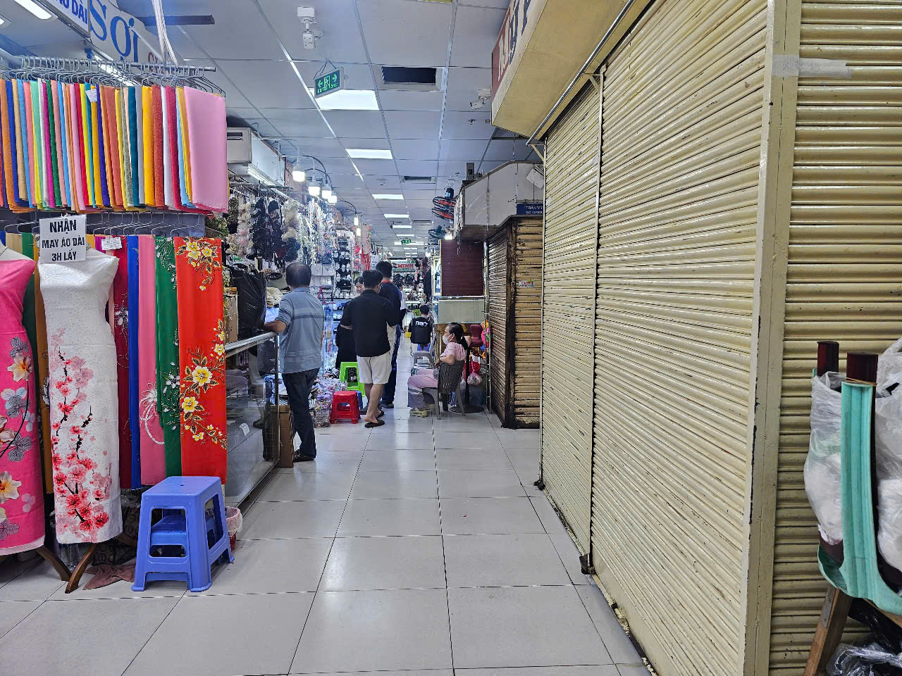 Tiểu thương TP HCM tạm nghỉ vì kinh doanh ế ẩm và quy định hóa đơn điện tử - Ảnh 7.