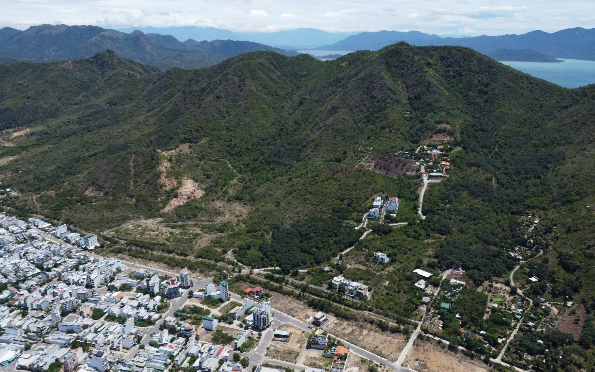 Nha Trang: Khống chế xây dựng toàn bộ khu vực trên núi Cô Tiên
