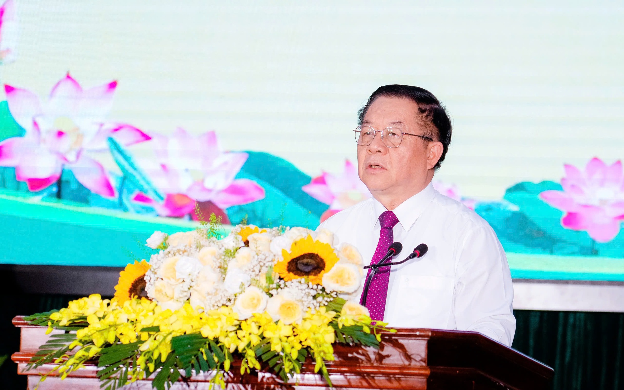Nghệ An phát huy truyền thống cách mạng, xứng đáng là quê hương Chủ tịch Hồ Chí Minh