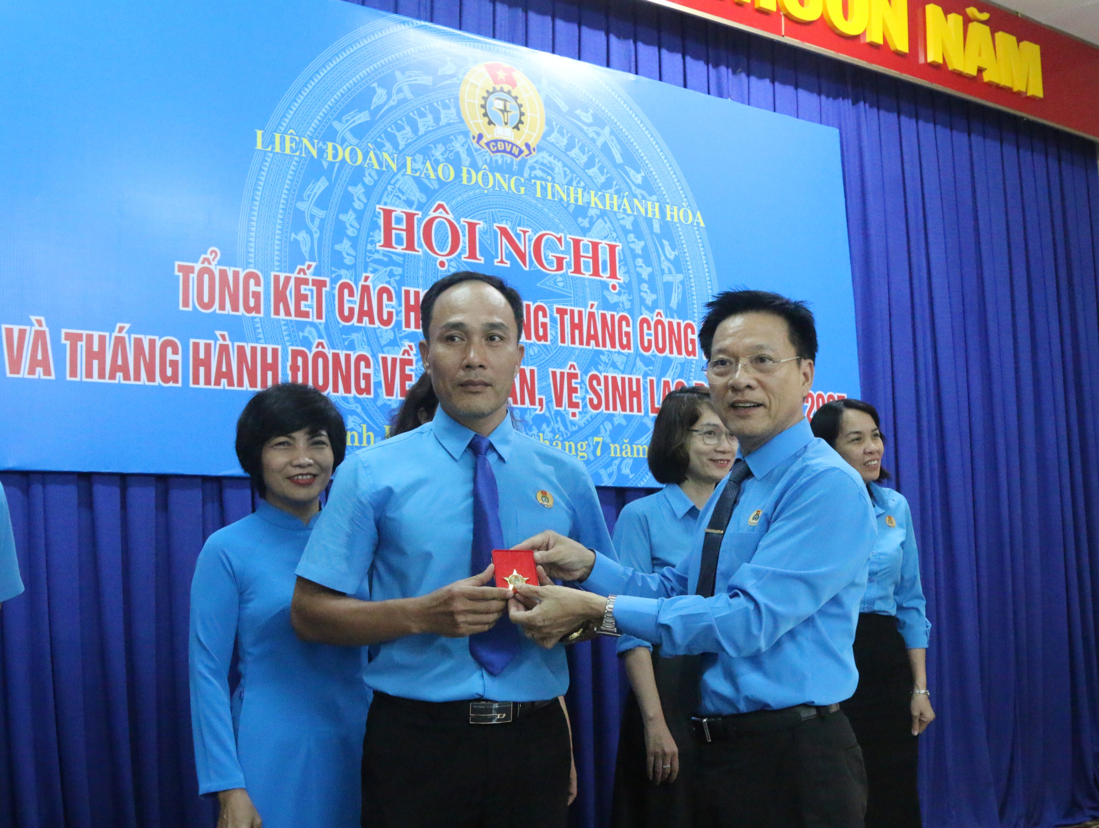 Khánh Hoà: Gần 7.200 ĐV-NLĐ được chăm lo, hỗ trợ trong Tháng công nhân năm 2025 - Ảnh 1.