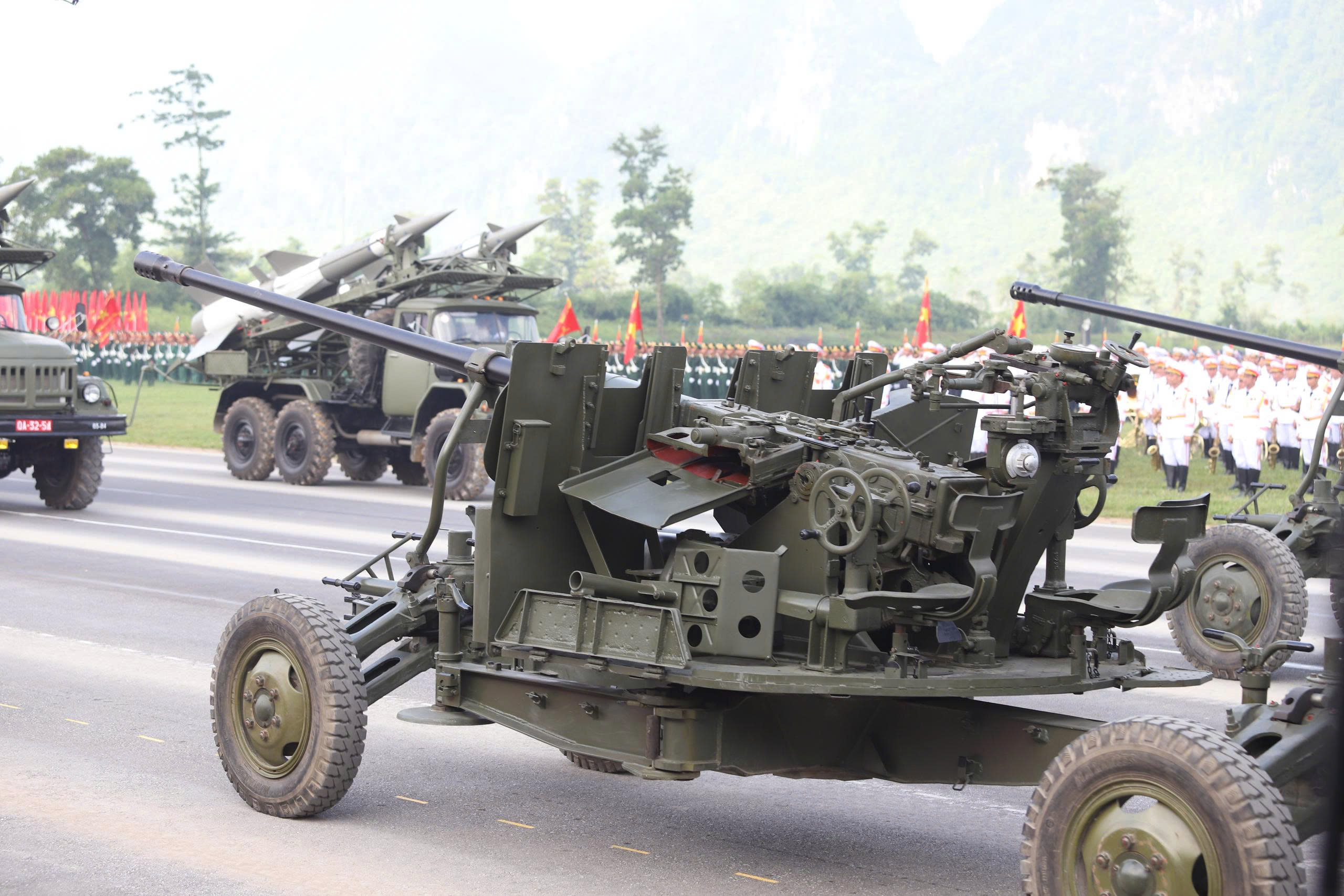Ngắm xe tăng , tên lửa trong buổi hợp luyện diễu binh đại lễ 2 - 9 - Ảnh 6.