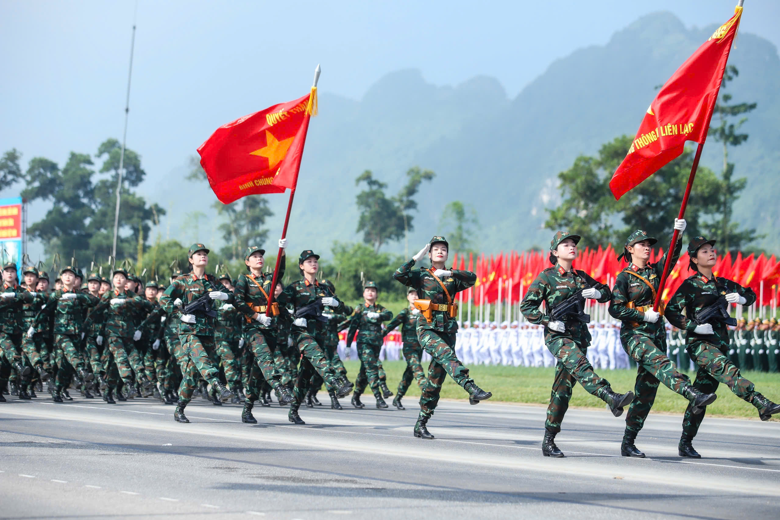 VIDEO: Loạt khí tài hiện đại chuẩn bị cho diễu binh đại lễ 2-9- Ảnh 13.