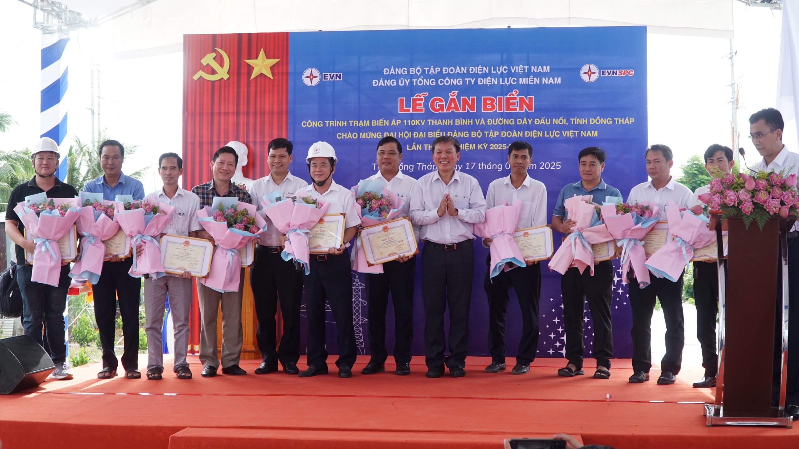 Điện lực miền Nam gắn biển 2 c&ocirc;ng tr&igrave;nh quan trọng ở Cần Thơ v&agrave; Đồng Th&aacute;p - Ảnh 6.