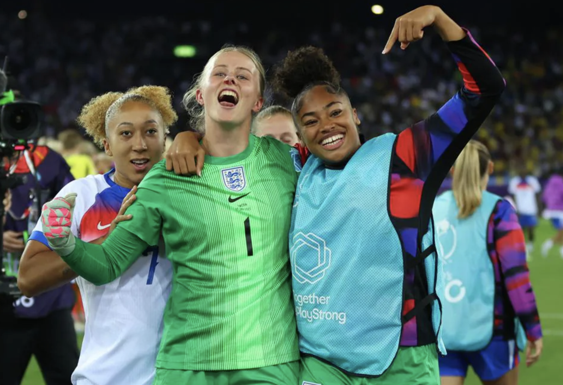 Euro 2025: Ngược d&ograve;ng ngoạn mục, tuyển nữ Anh thắng nghẹt thở Thụy Điển ở tứ kết - Ảnh 8.