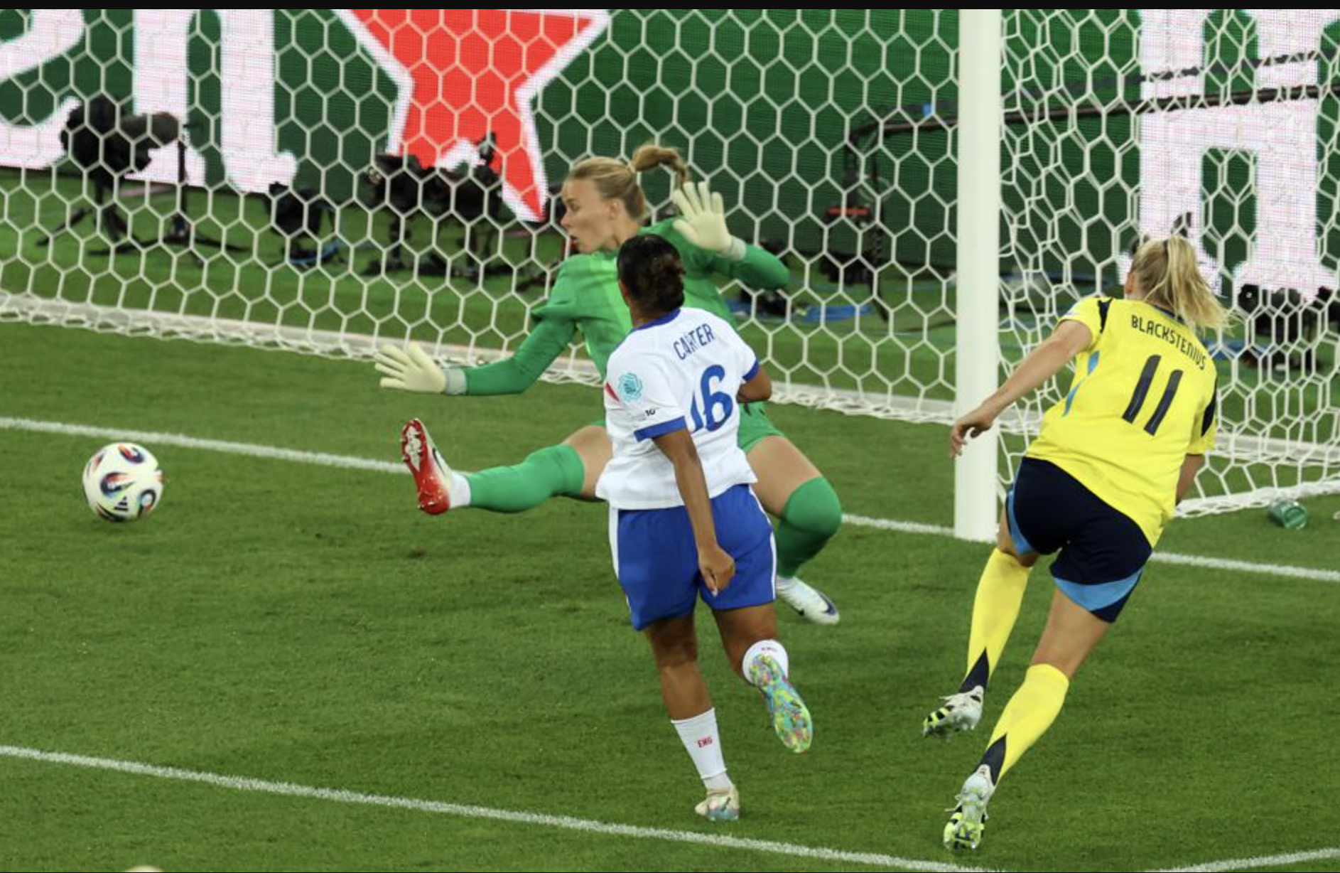 Euro 2025: Ngược d&ograve;ng ngoạn mục, tuyển nữ Anh thắng nghẹt thở Thụy Điển ở tứ kết - Ảnh 2.
