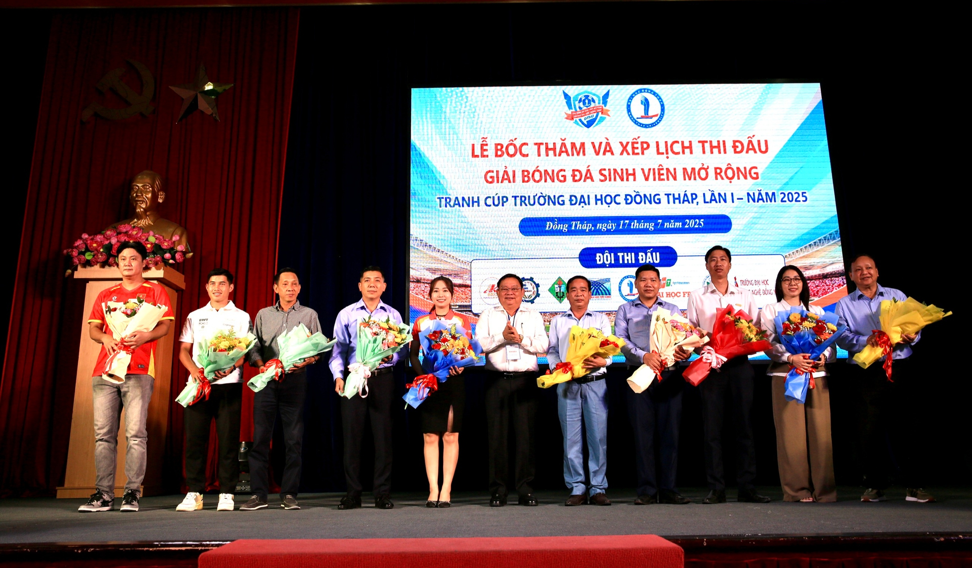 Bóng đá miền Tây thêm sân chơi chuyên nghiệp cho sinh viên - Ảnh 1.