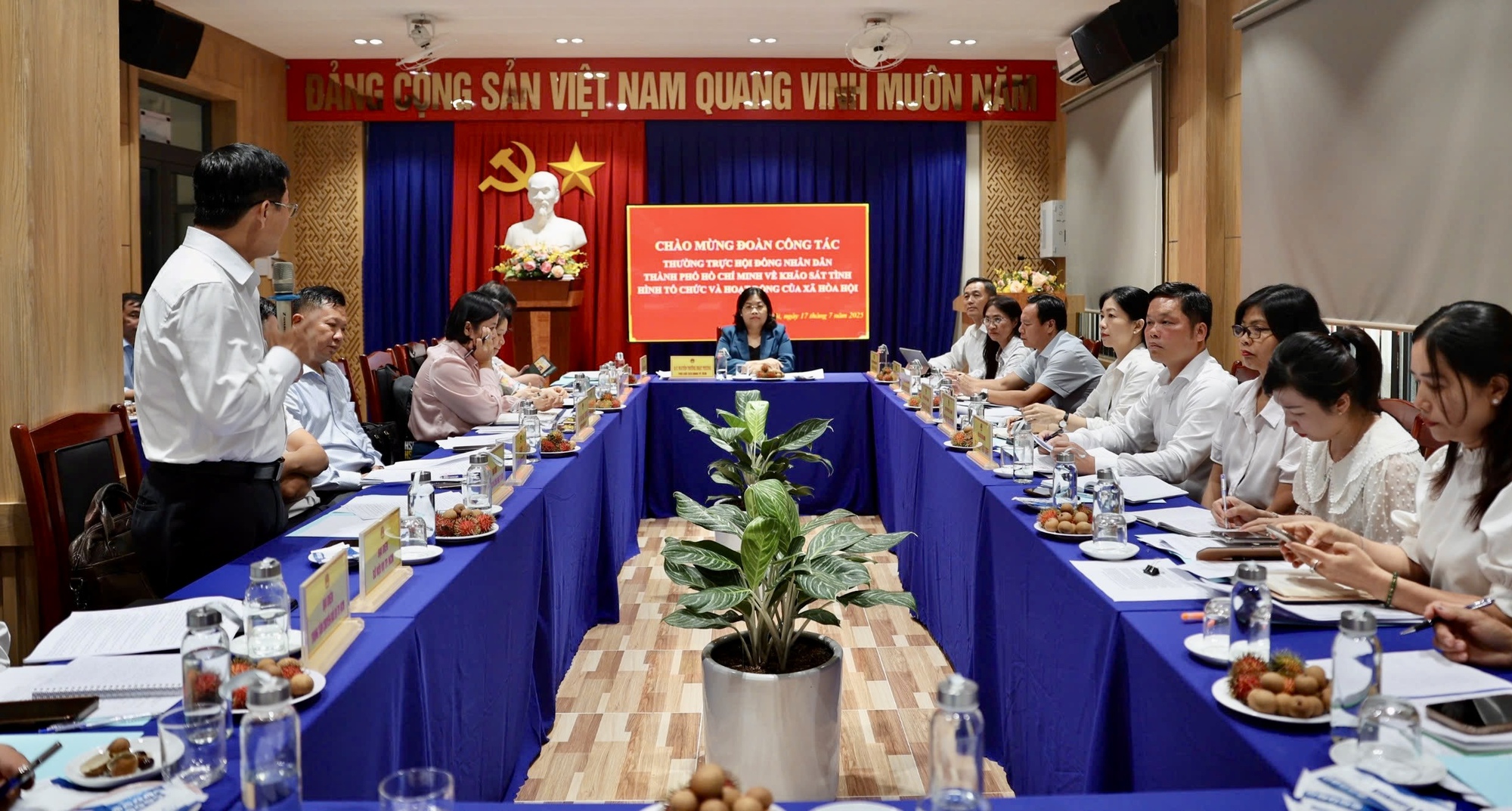 Thường trực HĐND TP HCM l&agrave;m việc tại x&atilde; H&ograve;a Hội- Ảnh 3.