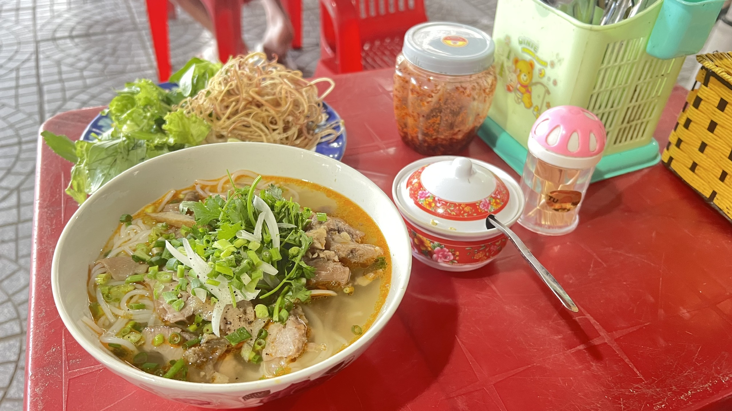 38 Ca nhiễm liên cầu lợn tại Huế: Tư lệnh ngành khẳng định an toàn ăn thịt heo - Ảnh 2.