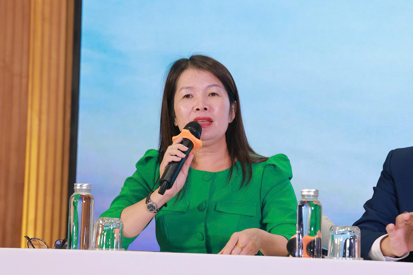 Đang giải đ&aacute;p "n&oacute;ng" về điểm thi, chọn nguyện vọng ĐH - Ảnh 2.