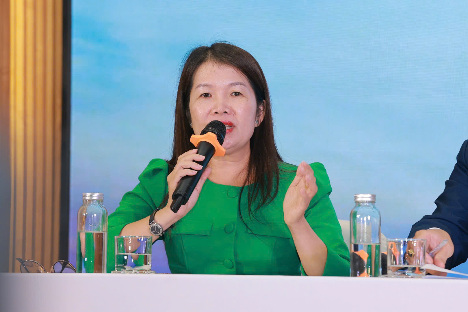 Đang giải đ&aacute;p "n&oacute;ng" về điểm thi, chọn nguyện vọng ĐH - Ảnh 10.