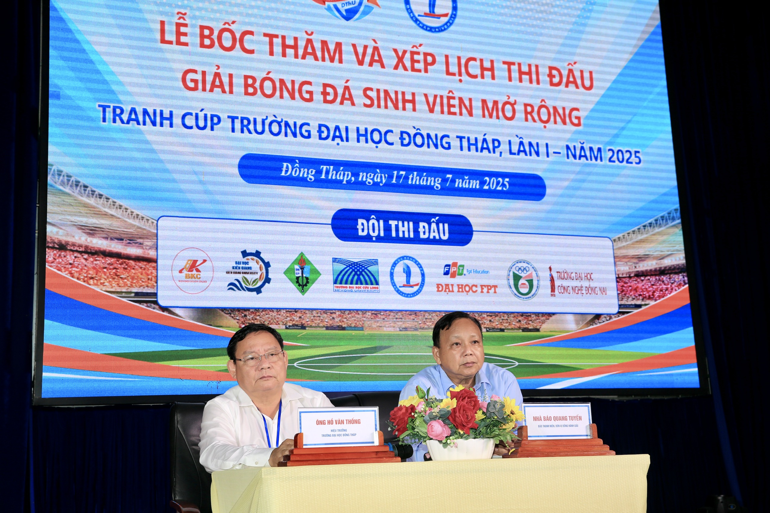 Bóng đá miền Tây thêm sân chơi chuyên nghiệp cho sinh viên - Ảnh 3.