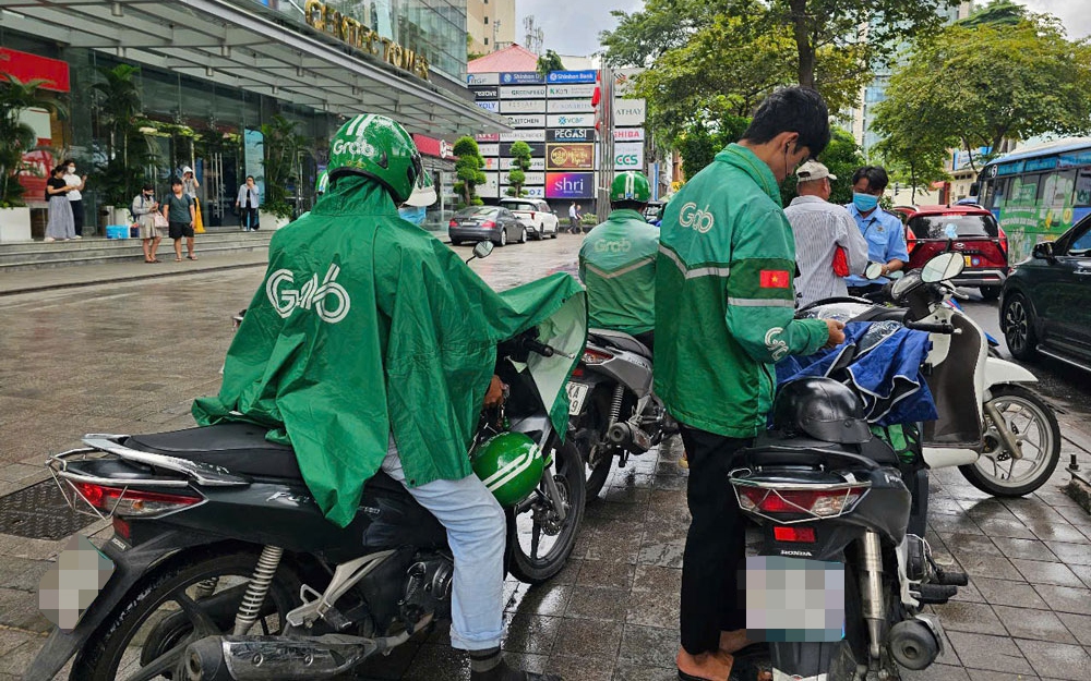 Nhức nhối nạn "bom hàng"