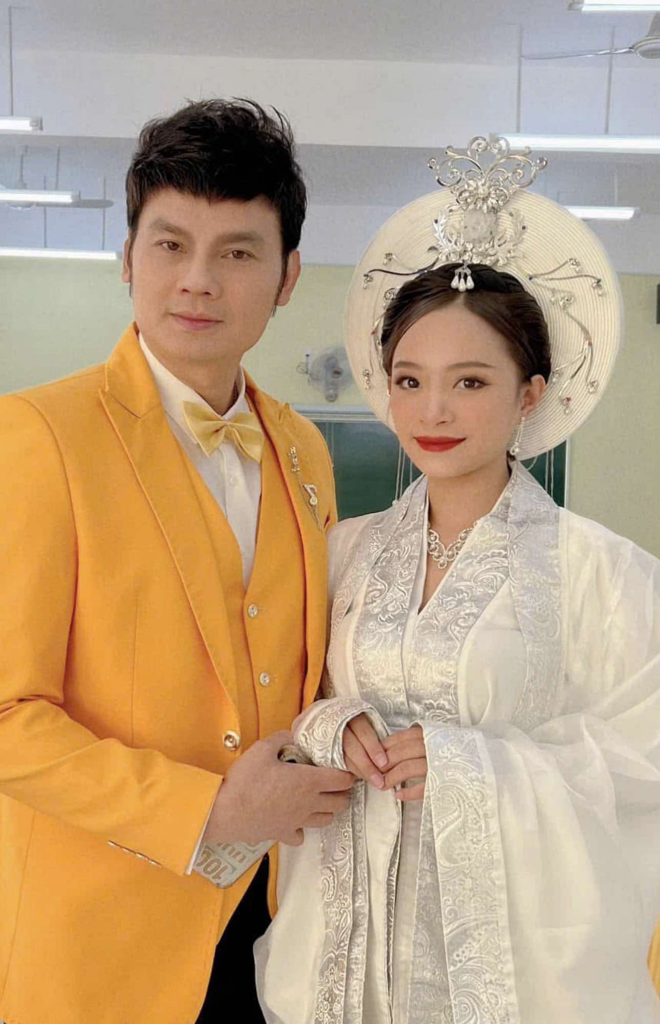 Diễn vi&ecirc;n Di Oanh &ndash; Học tr&ograve; NSND Hồng V&acirc;n tạo dấu ấn trong nhạc kịch "Đ&aacute;m giỗ, đ&aacute;m quải" - Ảnh 4.