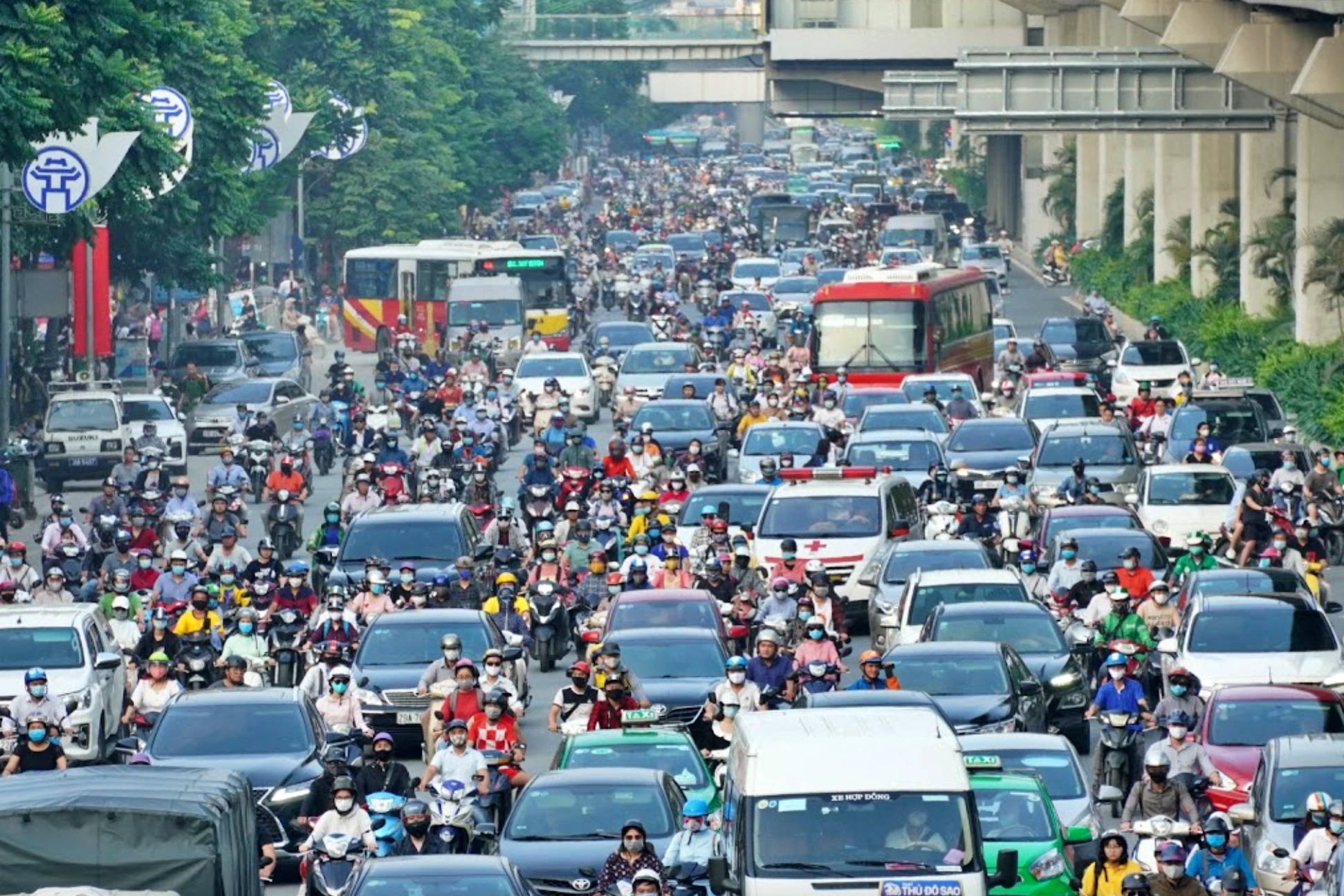 Nh&igrave;n lại h&agrave;nh tr&igrave;nh gần 1 thập kỉ muốn cấm xe m&aacute;y tại H&agrave; Nội- Ảnh 1.