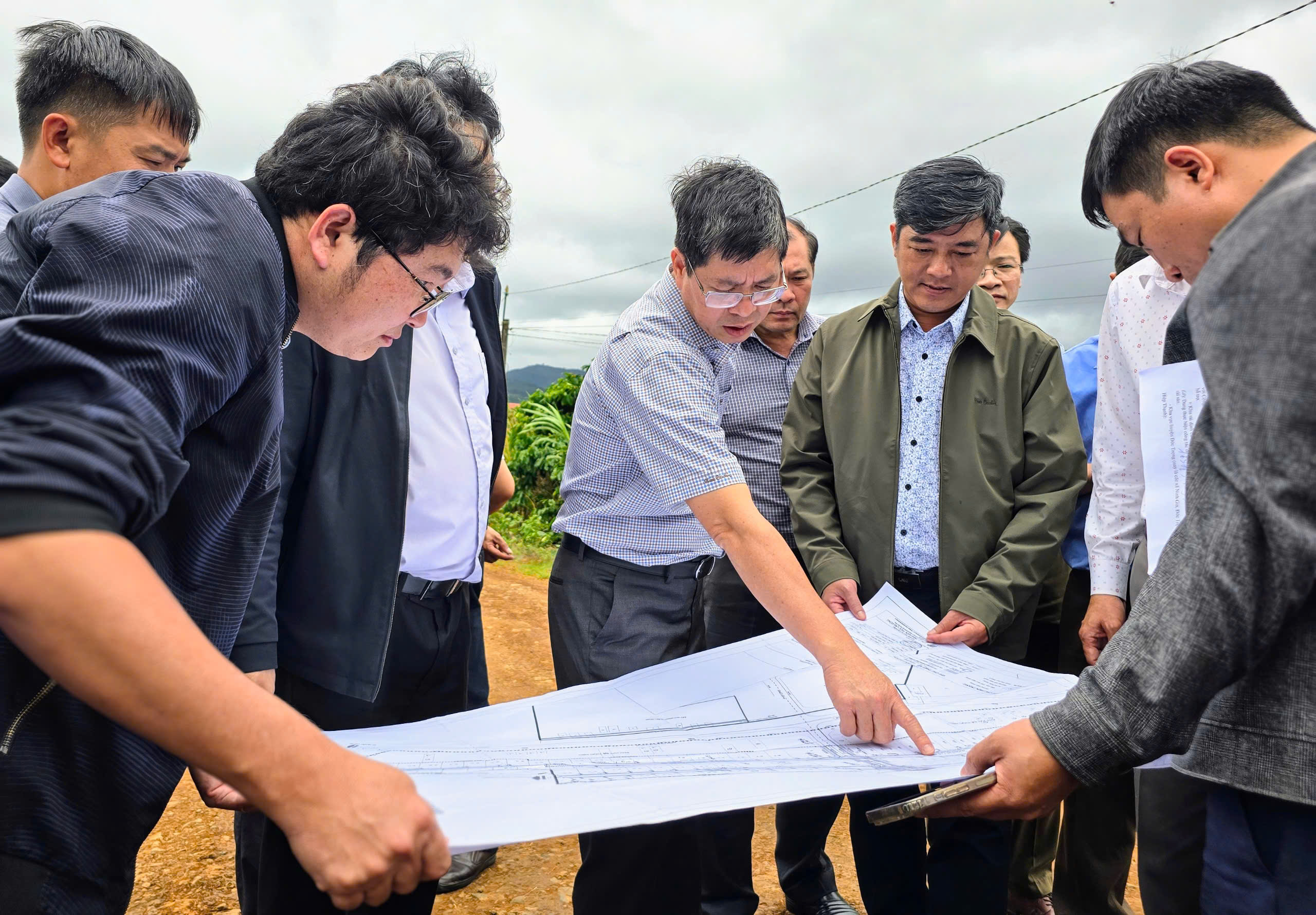 L&acirc;m Đồng: Kh&ocirc;ng để xảy ra lợi dụng ch&iacute;nh s&aacute;ch bồi thường tại dự &aacute;n đường cao tốc- Ảnh 1.