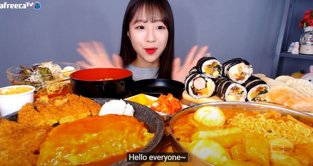 Th&ecirc;m kẻ tống tiền "th&aacute;nh mukbang" Tzuyang bị đề nghị &aacute;n t&ugrave; - Ảnh 2.