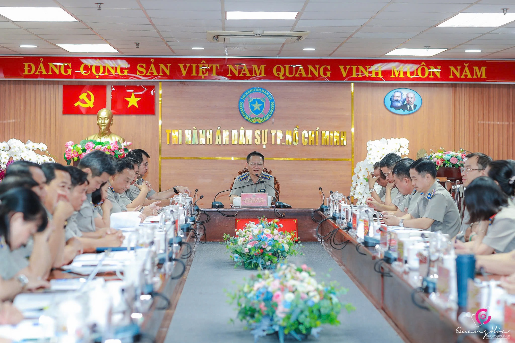 TP HCM: Cán bộ thi hành án không được uống rượu bia trong giờ làm việc, kể cả nghỉ trưa - Ảnh 1.