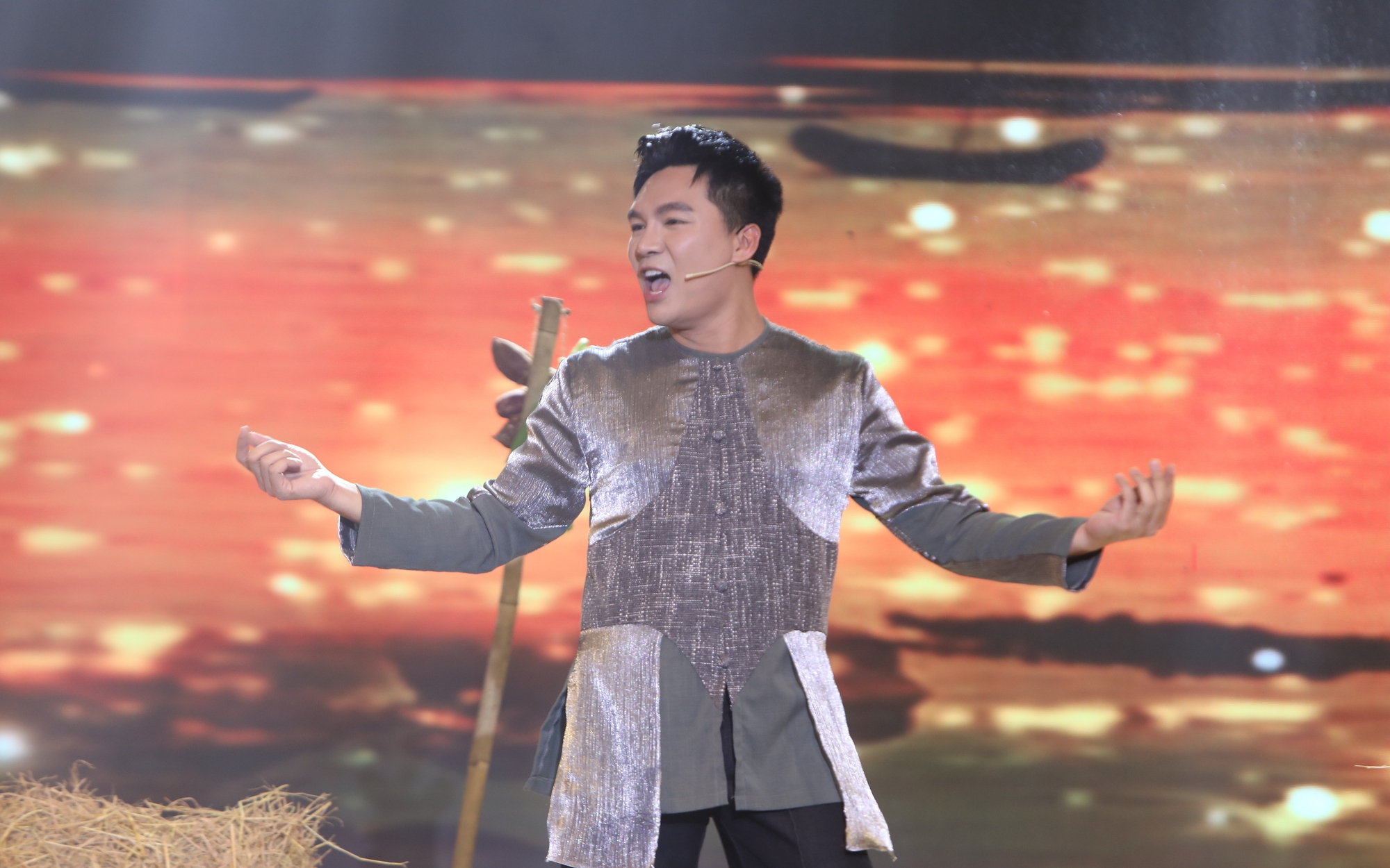 MC Quốc Trí nói gì khi giành á quân Tình Bolero? - Ảnh 2.