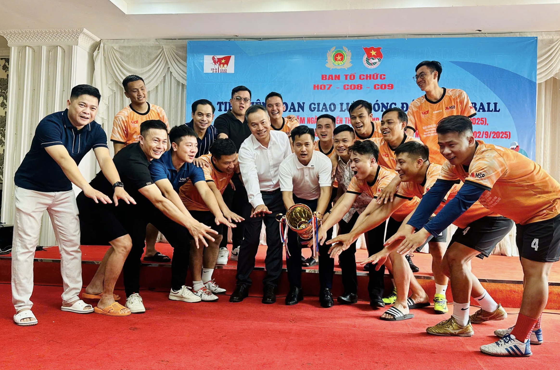 Giao lưu b&oacute;ng đ&aacute; - pickleball ch&agrave;o mừng 80 năm Ng&agrave;y truyền thống C&ocirc;ng an nh&acirc;n d&acirc;n- Ảnh 5.