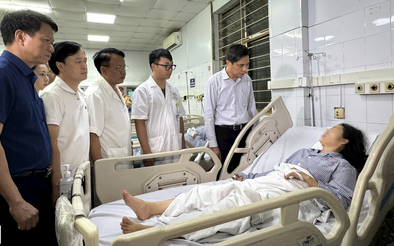 Sức khỏe các nạn nhân vụ đắm tàu du lịch trên vịnh Hạ Long