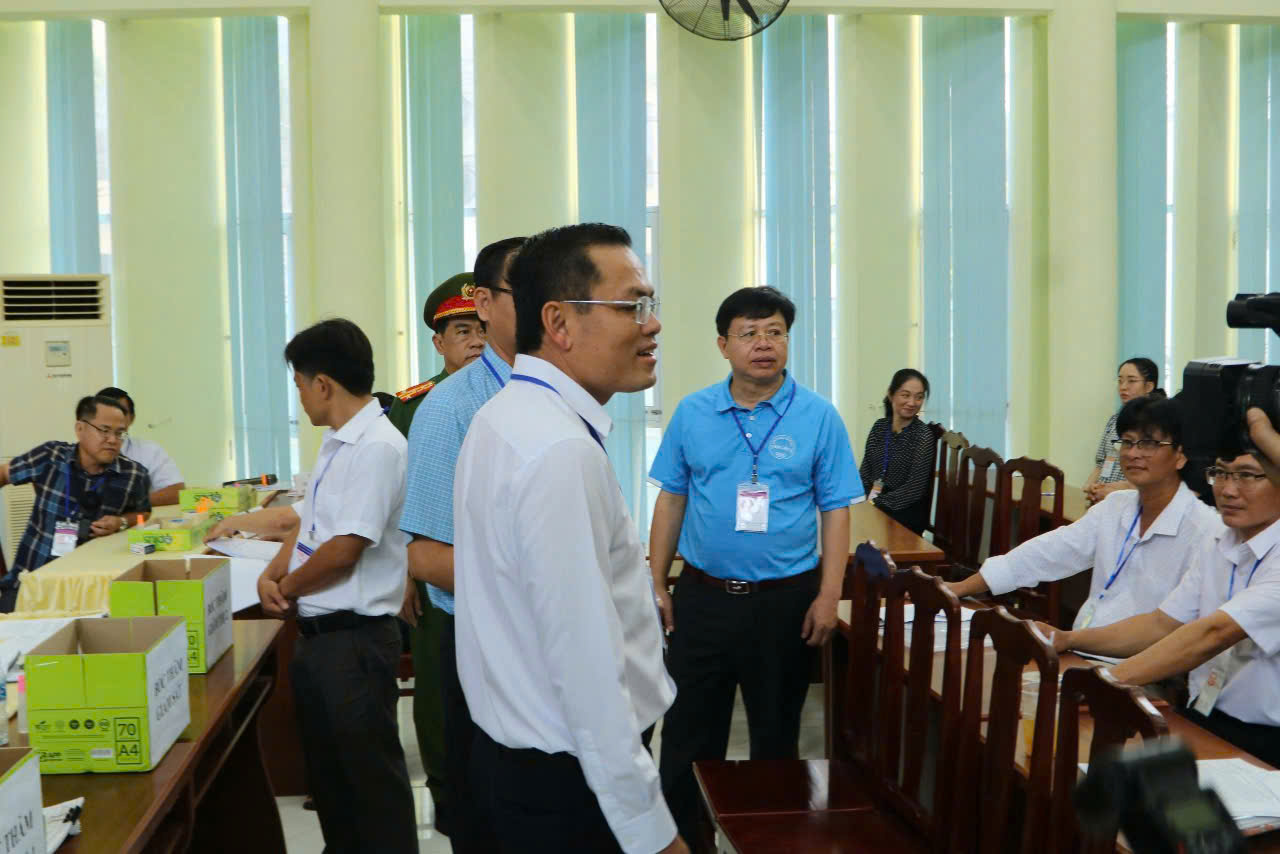 Những gi&aacute;m đốc sở của tỉnh C&agrave; Mau mới l&agrave; ai? - Ảnh 9.