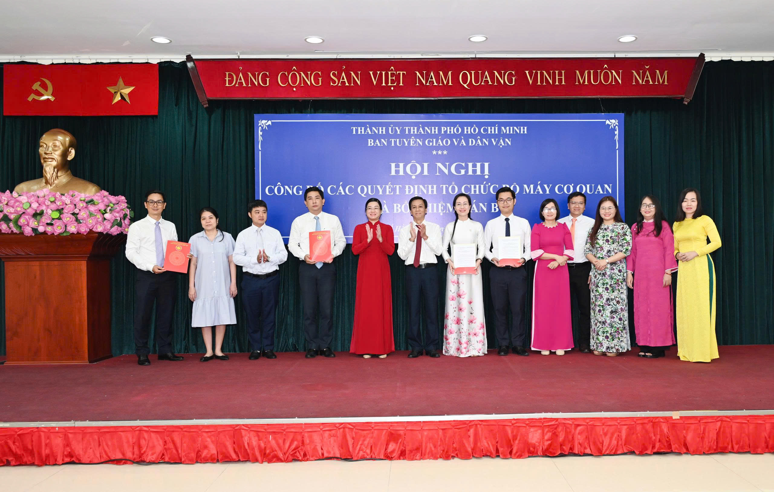 Hình ảnh các nhân sự mới của Ban Tuyên giáo và Dân vận Thành ủy TP HCM- Ảnh 9.