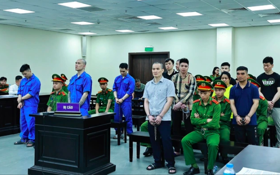 Vụ dùng xe biển xanh chở ma tuý: Tuyên án tử hình 11 bị cáo