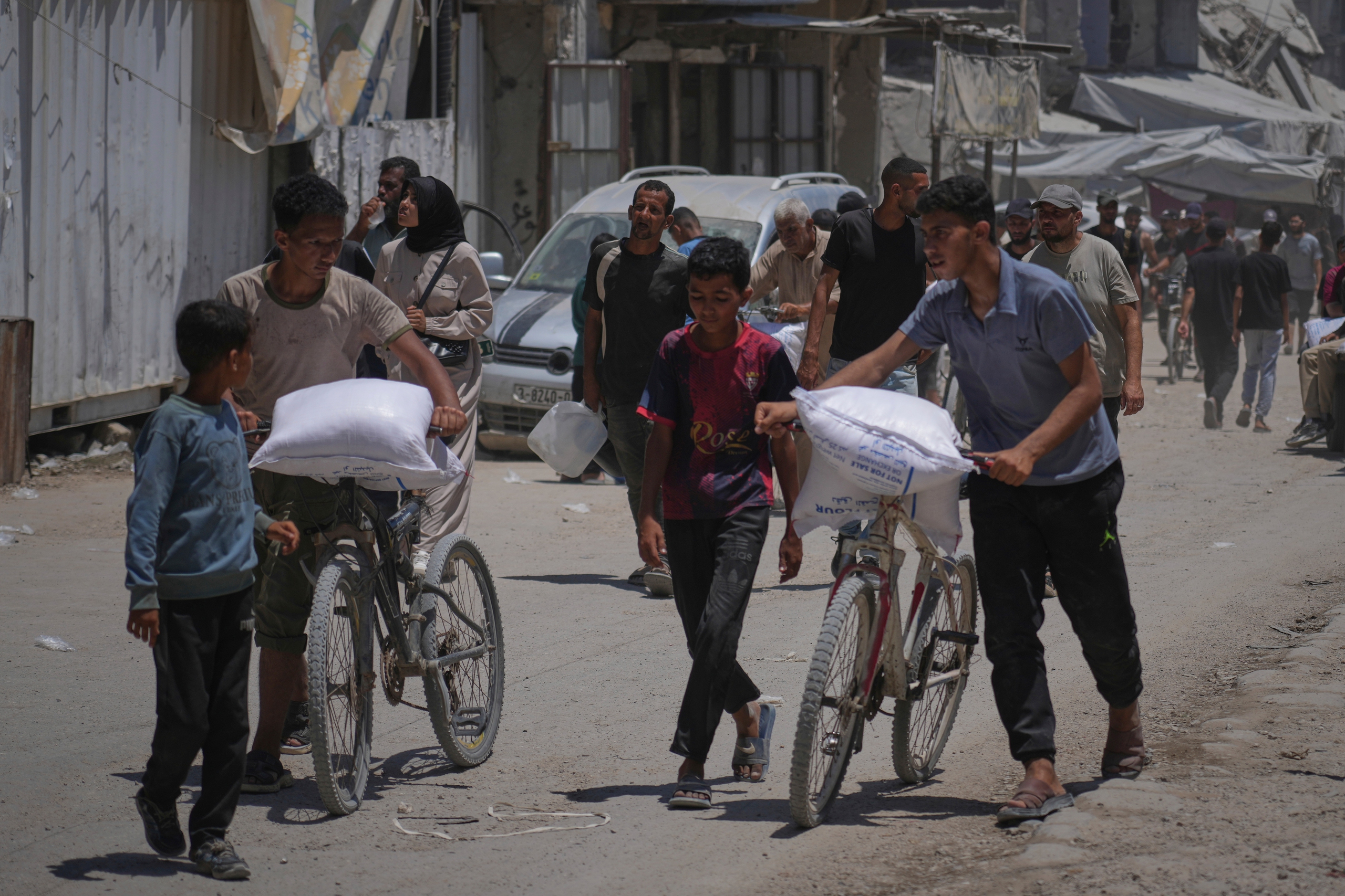 Th&uacute;c đẩy ngừng bắn ở Dải Gaza - Ảnh 1.