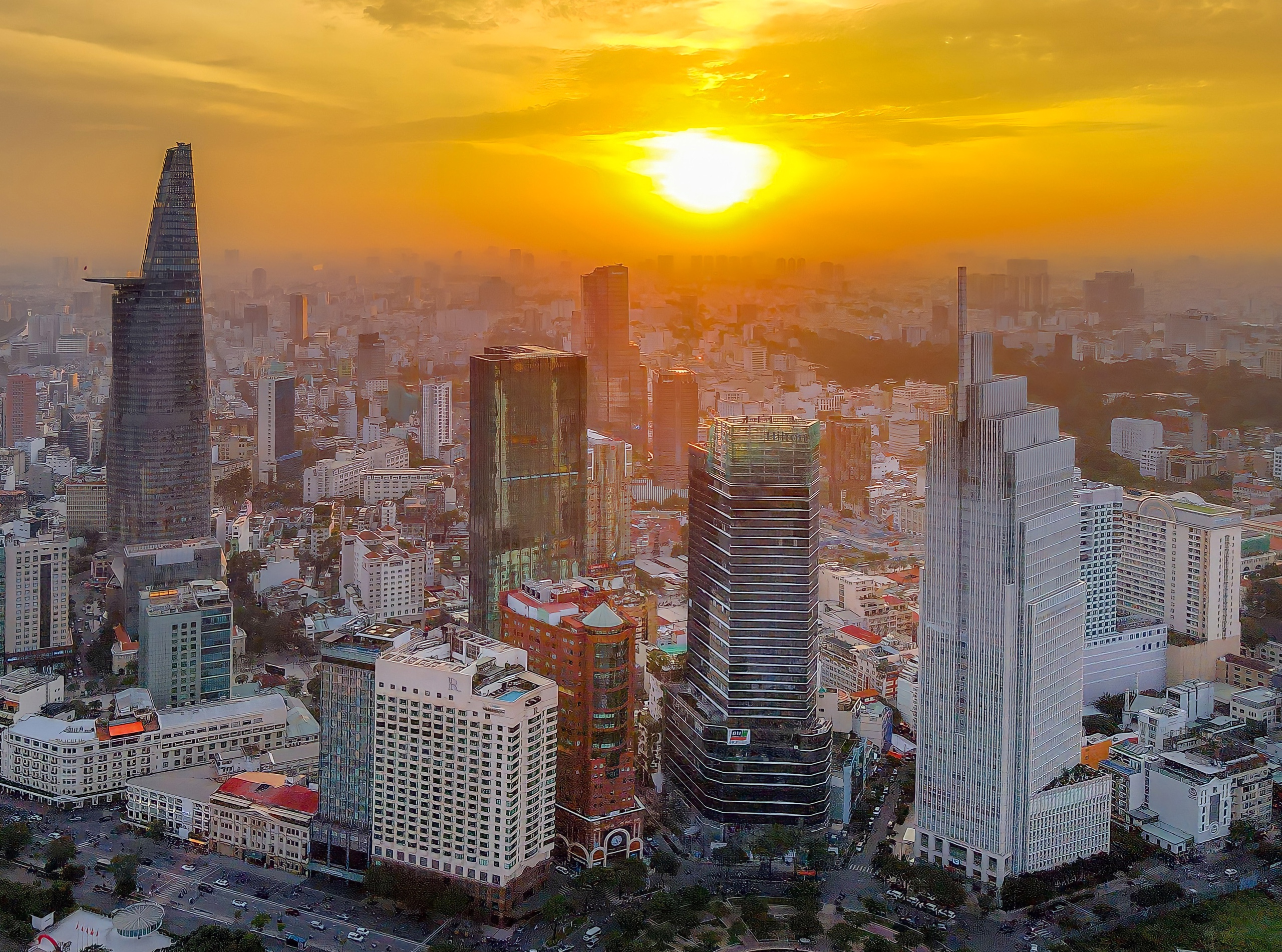UBND TP HCM chỉ đạo khẩn về sắp xếp các cơ quan, đơn vị giai đoạn 2 - Ảnh 1.