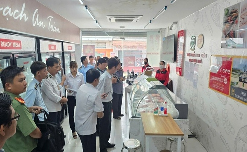 Th&ocirc;ng b&aacute;o &ldquo;n&oacute;ng&rdquo; vụ tố cửa h&agrave;ng của C.P. Việt Nam - Ảnh 1.