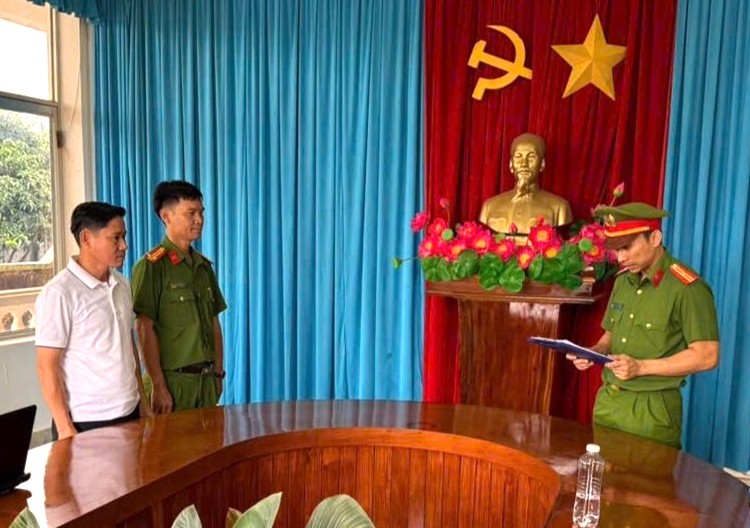 Công an thông tin việc bắt giữ ông Lê Anh Tuấn - Ảnh 1.