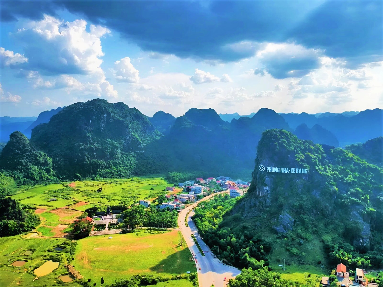 Ph&aacute;t huy gi&aacute; trị di sản li&ecirc;n bi&ecirc;n giới- Ảnh 1.