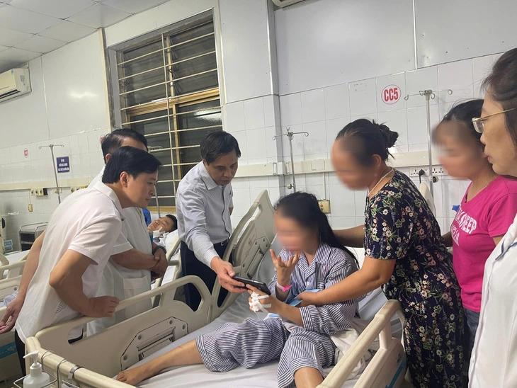 Vụ chìm tàu Hạ Long: Nỗi đau và mất mát lớn với nhiều gia đình nạn nhân - Ảnh 4.