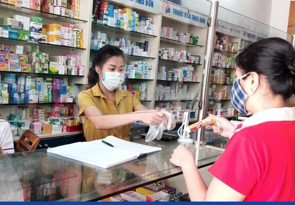 BHYT có thanh toán khi bệnh nhân tự mua thuốc bên ngoài? - Ảnh 1.