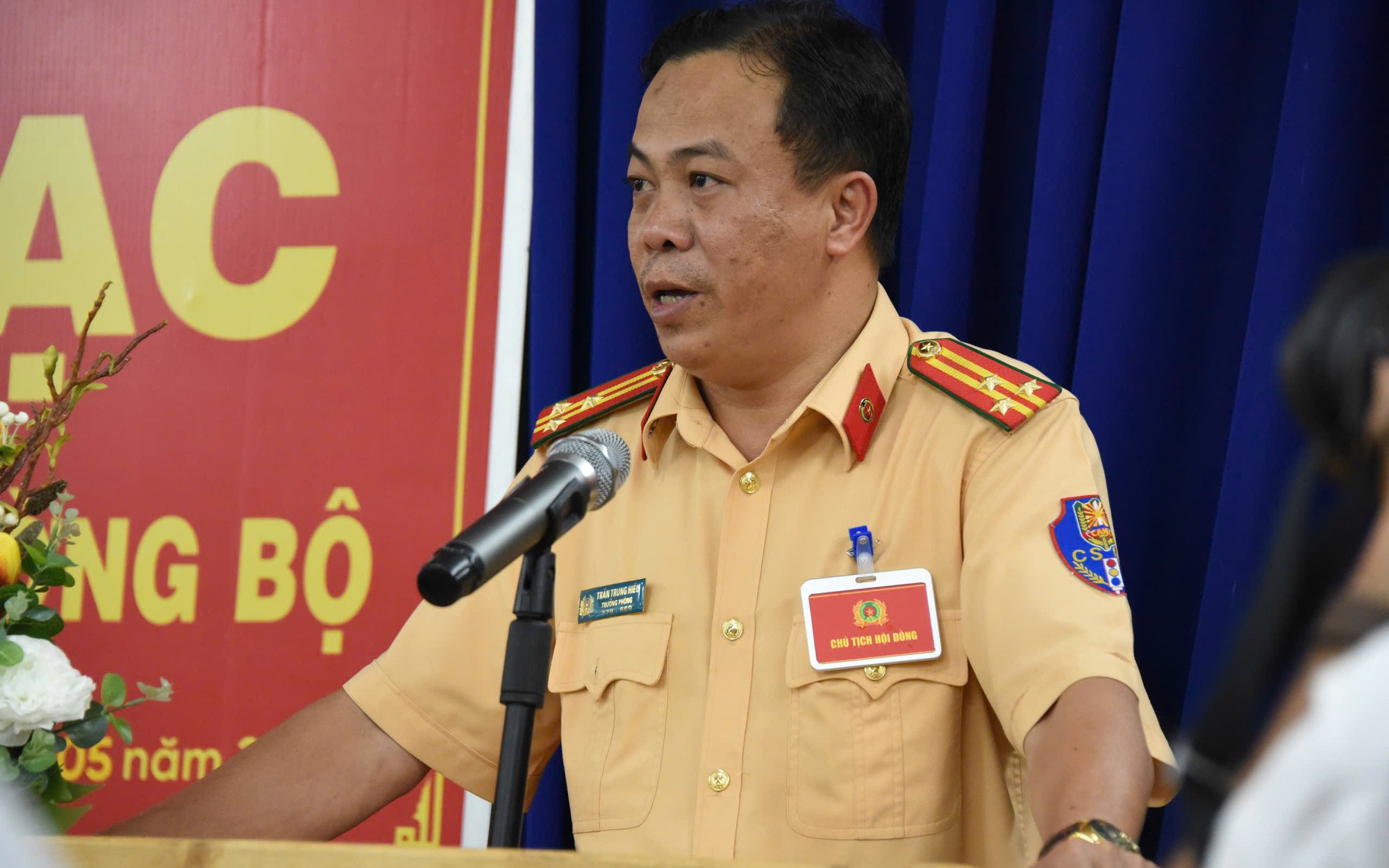Người dân TP HCM có thể gọi trực tiếp Trưởng phòng CSGT qua số điện thoại cá nhân