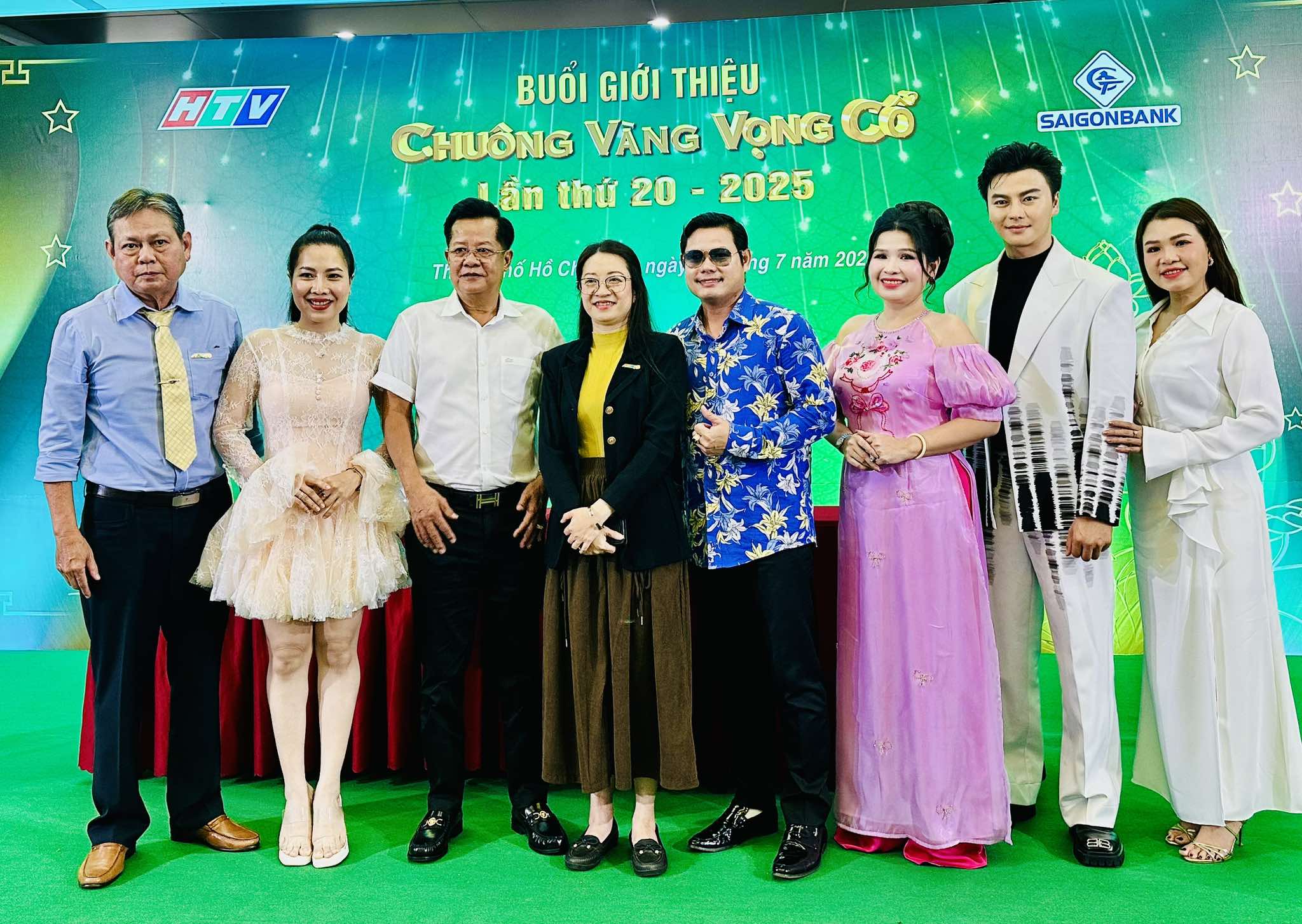V&otilde; Minh L&acirc;m, Hồ Ngọc Trinh, Thu V&acirc;n ngồi ghế n&oacute;ng "Chu&ocirc;ng v&agrave;ng vọng cổ lần 20 &ndash; 2025" - Ảnh 4.