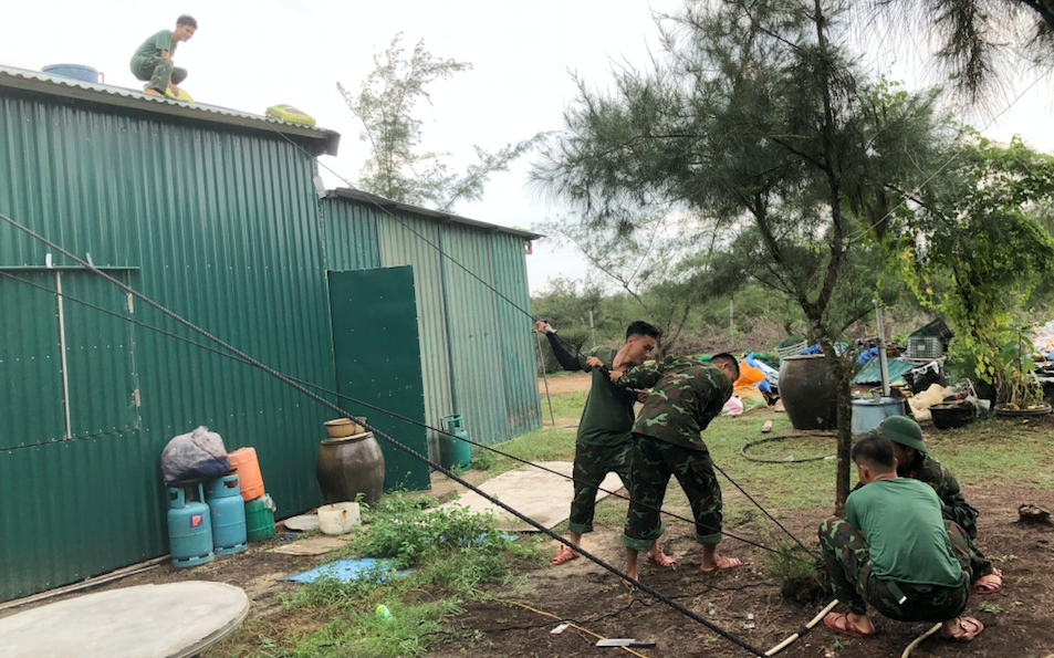 Khẩn cấp ứng phó bão số 3- Ảnh 1.