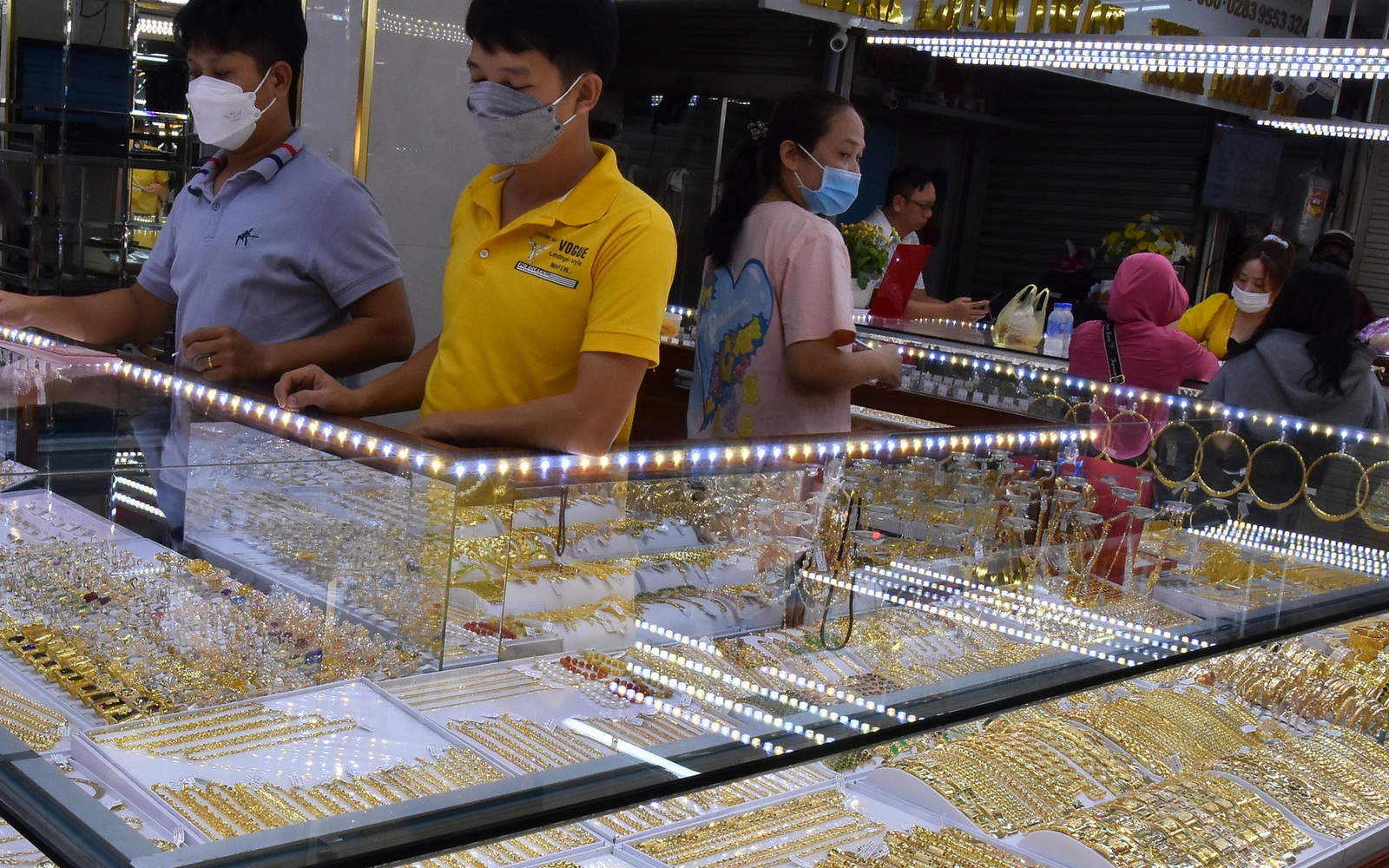 Giá vàng hôm nay, 22-7: Tăng mạnh, chạm đỉnh trong 4 tuần qua