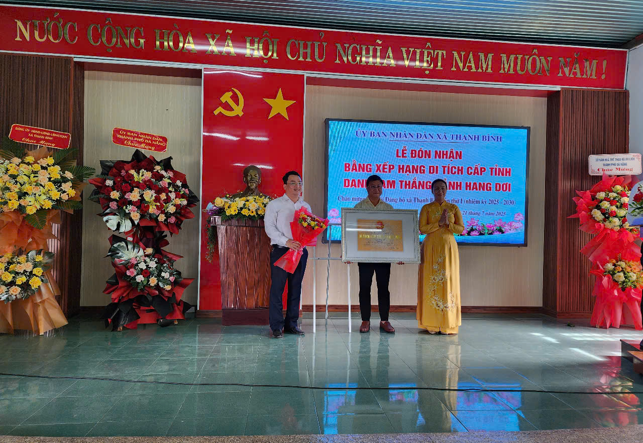 Quần thể Hang đ&aacute; h&agrave;ng triệu năm ở Đ&agrave; Nẵng: Kh&aacute;m ph&aacute; vẻ đẹp độc đ&aacute;o - Ảnh 1.