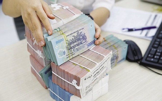 Lãi suất biến động, tiền gửi tăng mạnh