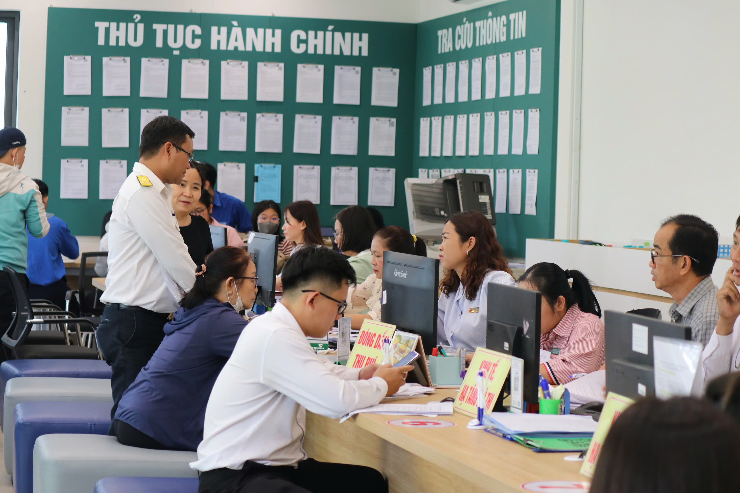 Chính quyền địa phương 2 cấp tại TP HCM: Hướng đến sự hoàn thiện hiệu quả - Ảnh 1.