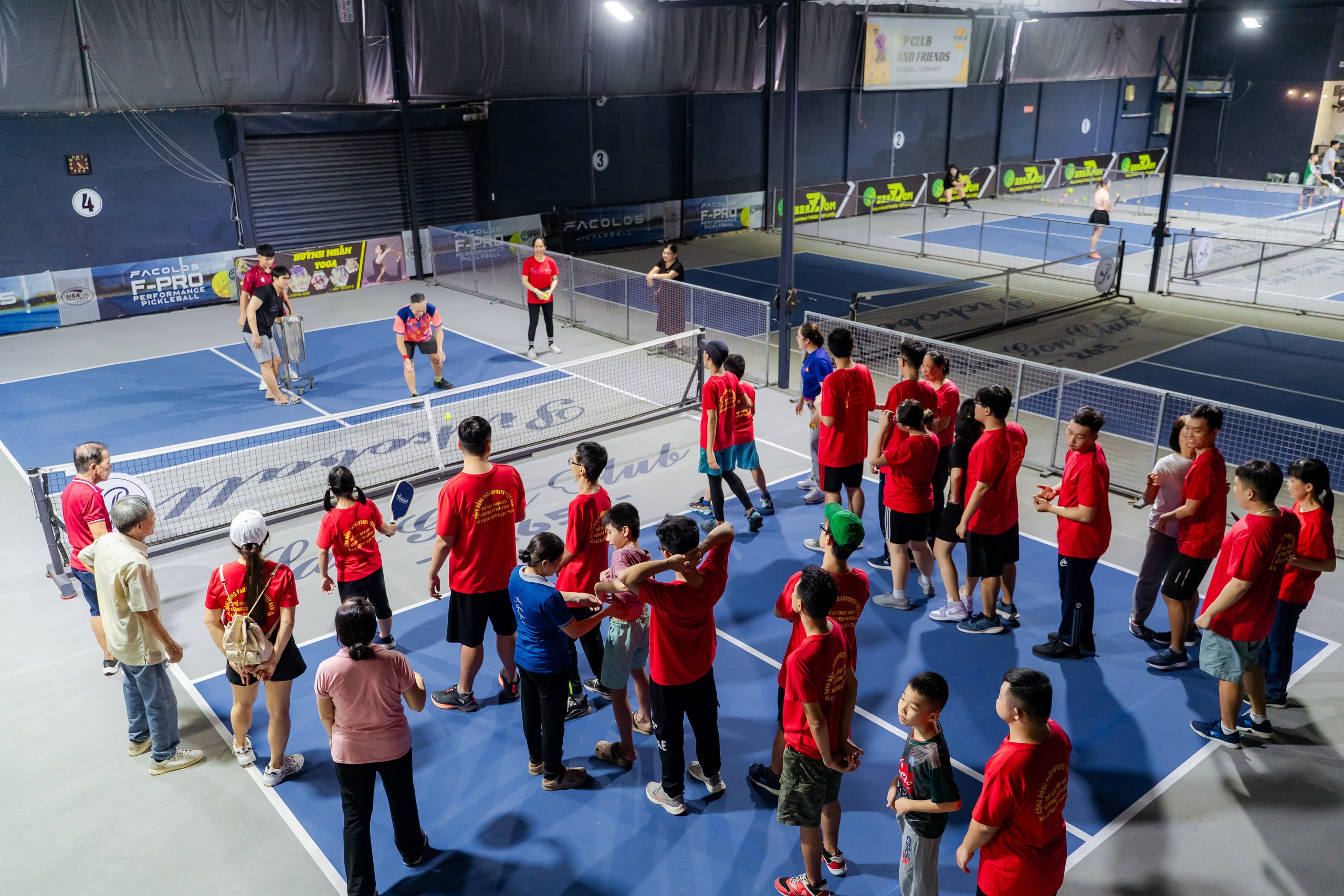 VIDEO: Ấm &aacute;p lớp học pickleball miễn ph&iacute; cho trẻ tự kỷ, khuyết tật tr&iacute; tuệ- Ảnh 1.