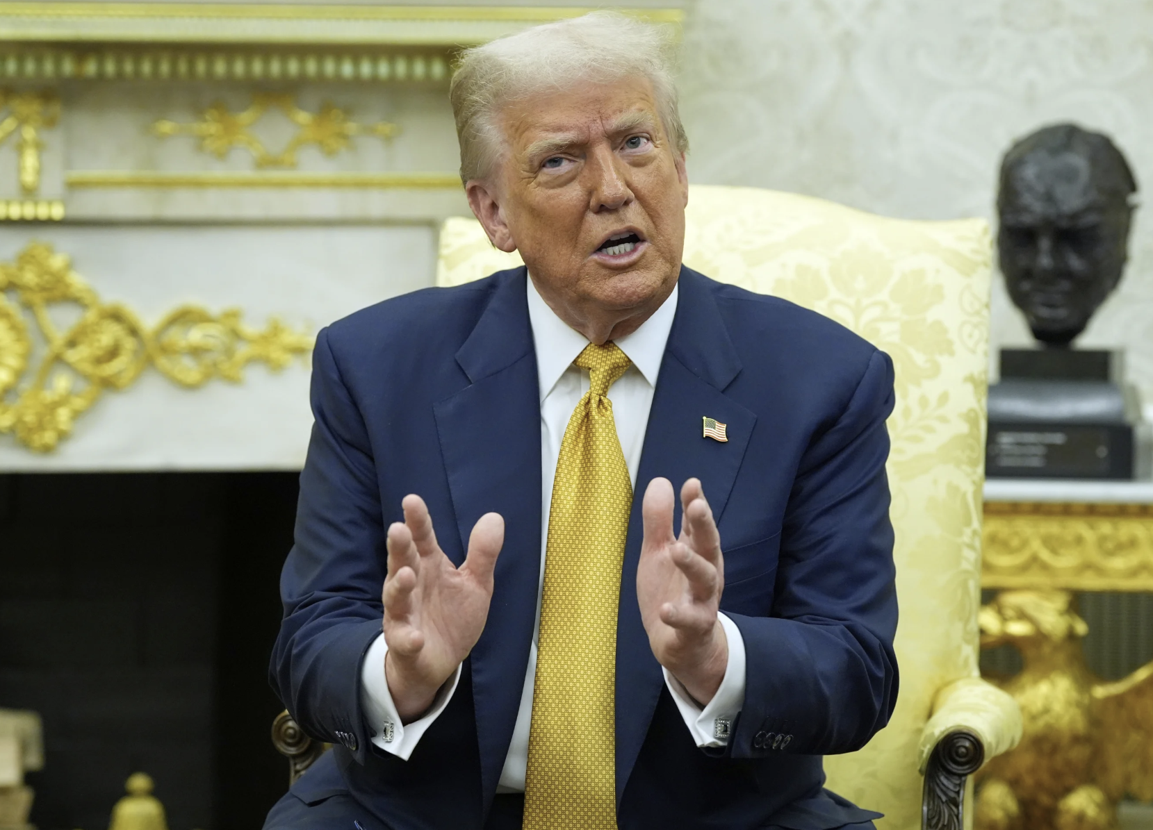 Tổng thống Donald Trump cáo buộc ông Barack Obama "phản quốc"- Ảnh 1.