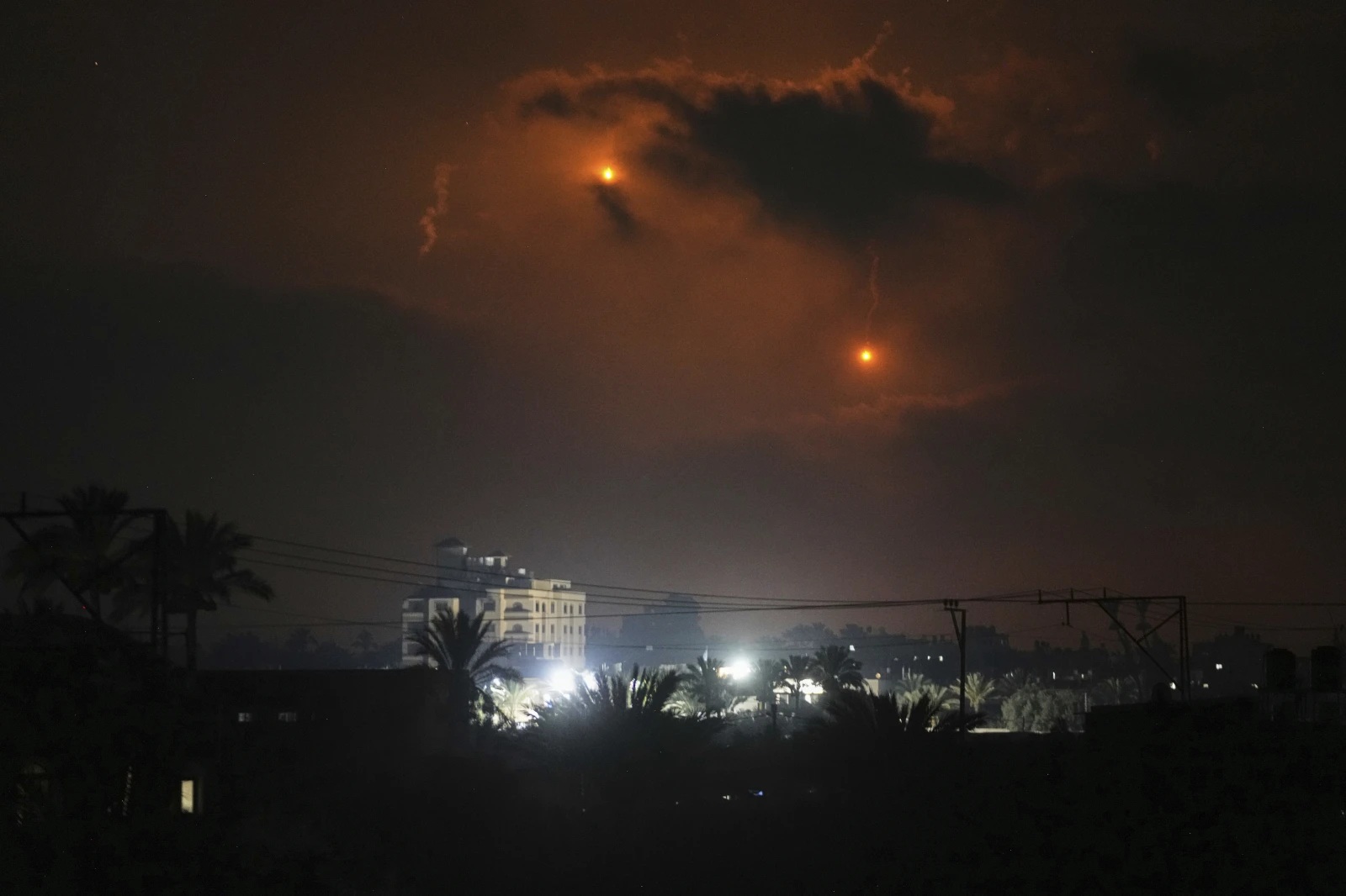 Israel lần đầu tiên tiến vào "vùng xanh" của Dải Gaza- Ảnh 1.