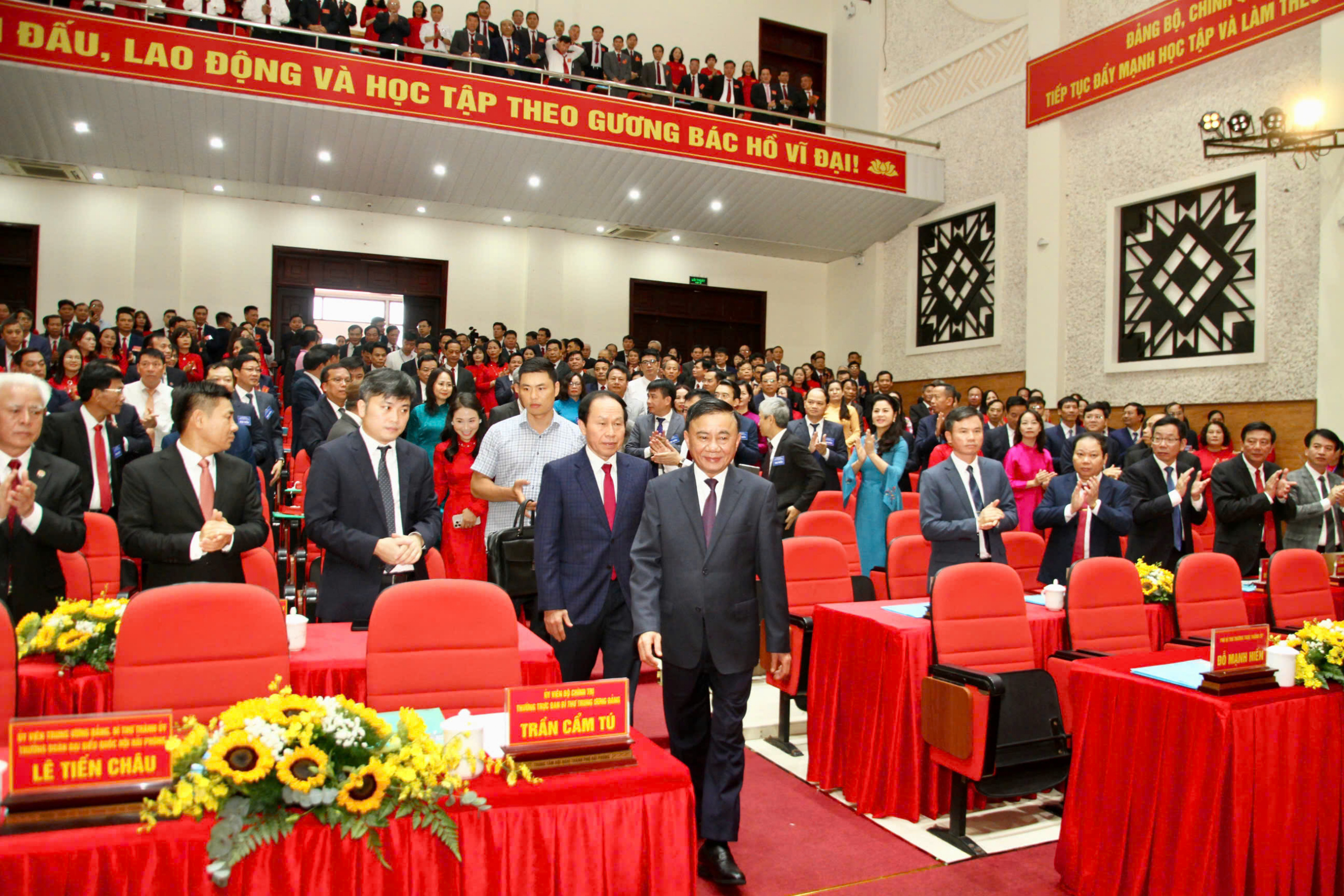 Thường trực Ban Bí thư Trần Cẩm Tú dự Đại hội Đảng bộ phường Hải An, TP Hải Phòng- Ảnh 2.