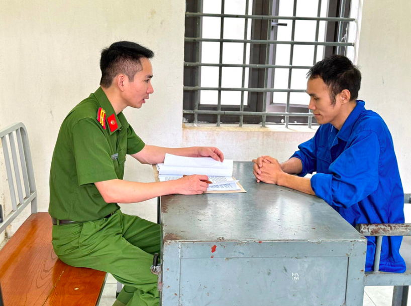 "Bao luật" xe tải vi phạm, quản trị vi&ecirc;n trang mạng "Luật giao th&ocirc;ng v&agrave; An to&agrave;n giao th&ocirc;ng" bị bắt- Ảnh 1.
