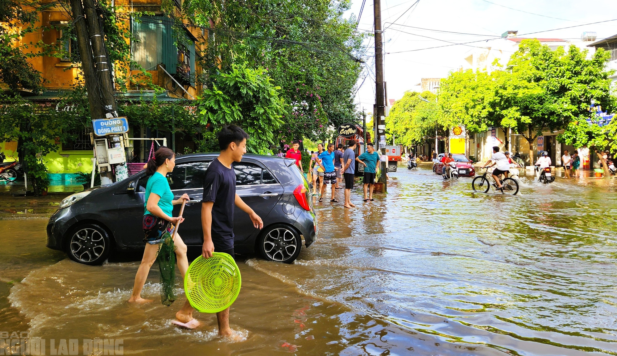 B&atilde;o số 3 Wipha đ&atilde; tan, khu d&acirc;n cư "VIP" ở Thanh H&oacute;a đường vẫn th&agrave;nh s&ocirc;ng - Ảnh 13.
