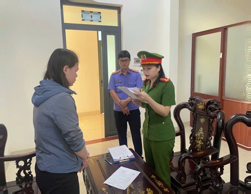 Khởi tố 2 c&aacute;n bộ C&ocirc;ng ty Nh&ocirc;m Đắk N&ocirc;ng Nh&acirc;n Cơ VINACOMIN về tội nhận hối lộ- Ảnh 2.
