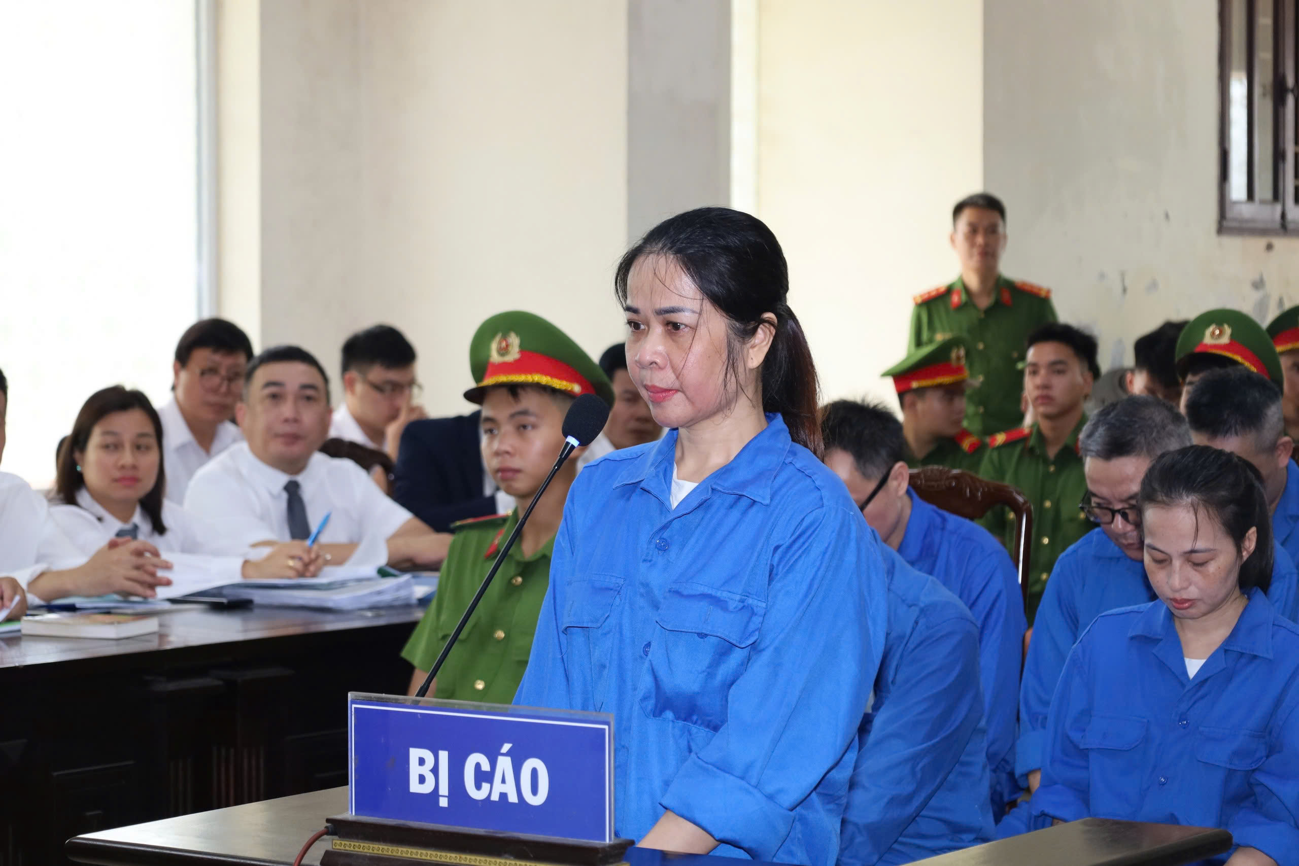 Bị cáo Đồng Xuân Thụ phủ nhận chỉ đạo phóng viên đi ép buộc doanh nghiệp- Ảnh 3.
